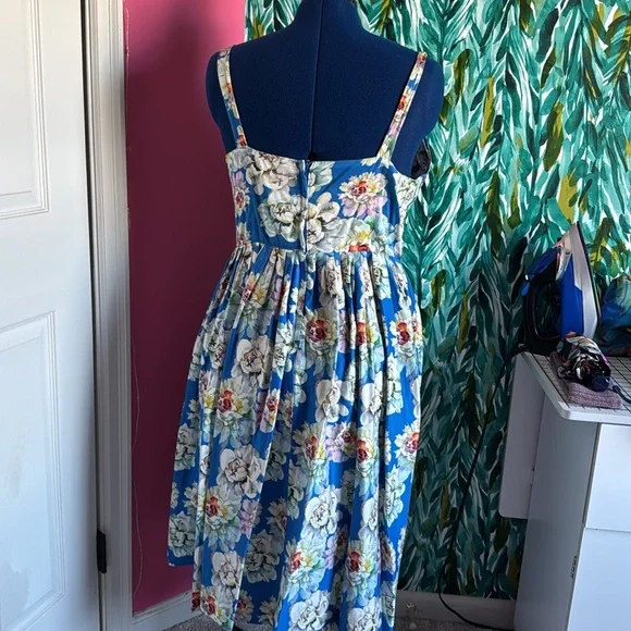 Retrospec’d Perfect Peony Norma Jean US8 *runs large* - Picture 5 of 9